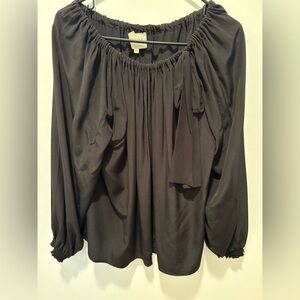 Sezane Elegant Black silk top w tie collar